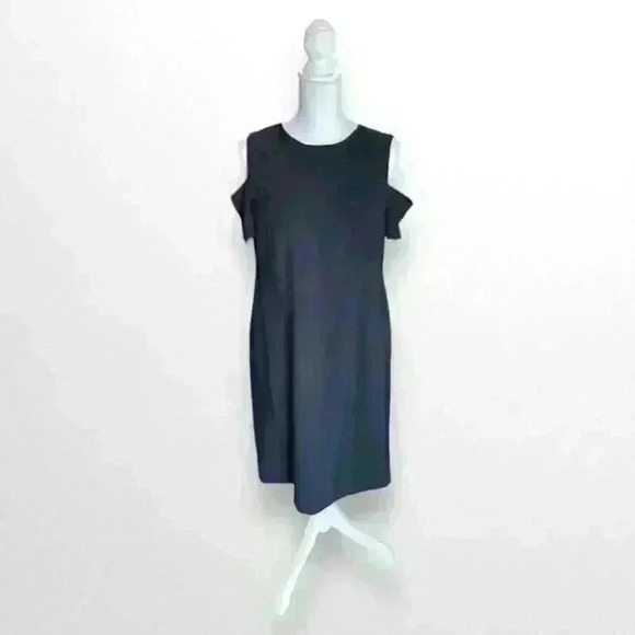 Black Cold Shoulder Seamed Short Dress Size 10 NWT​​ - Picture 1 of 7